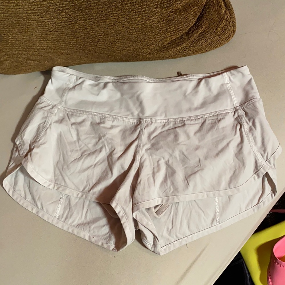 White lululemon shorts